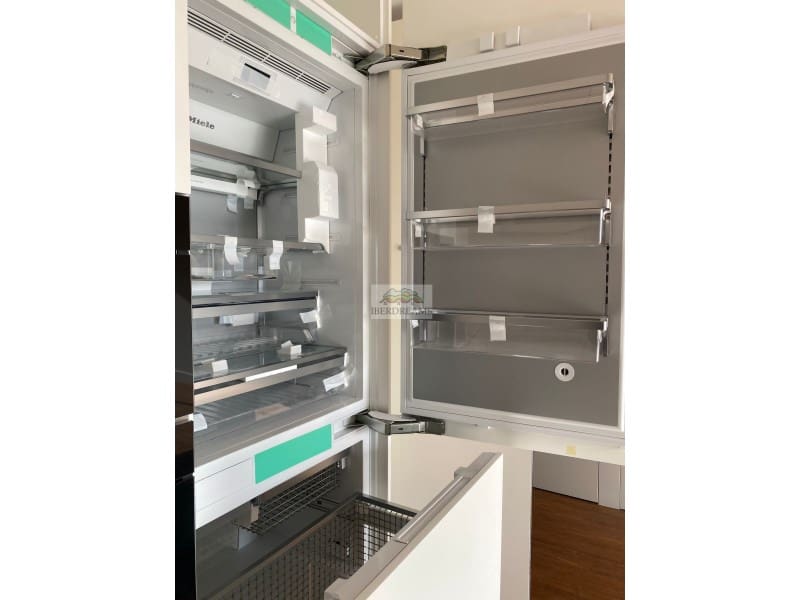 2 soveværelse Lejlighed til salg i Barcelona by med swimmingpool garage - € 999.000 (Ref: 7976471)