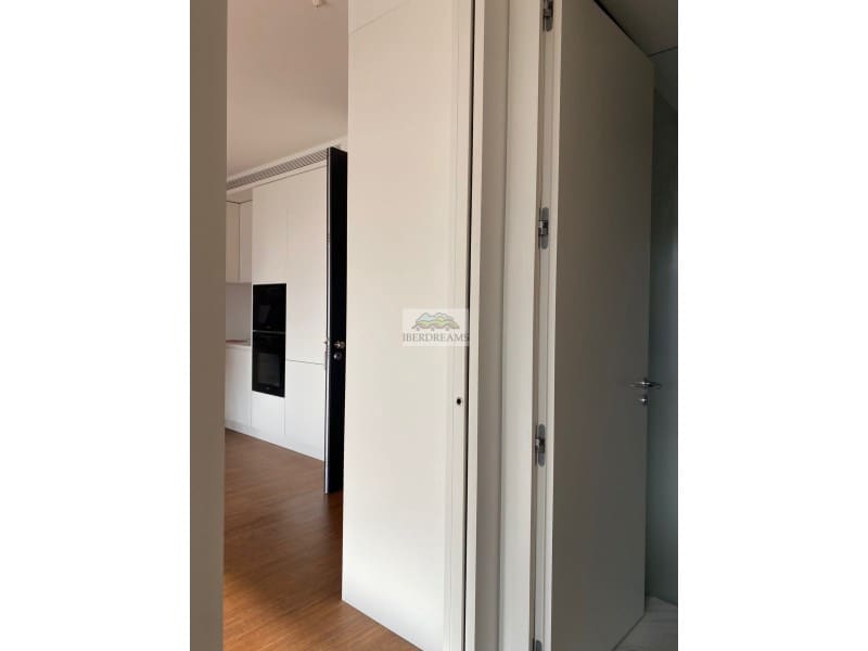 2 soveværelse Lejlighed til salg i Barcelona by med swimmingpool garage - € 999.000 (Ref: 7976471)