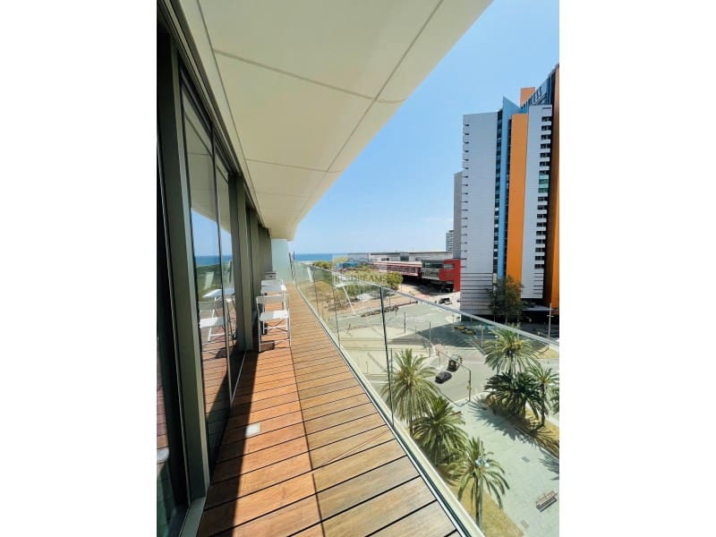 2 soveværelse Lejlighed til salg i Barcelona by med swimmingpool garage - € 999.000 (Ref: 7976471)