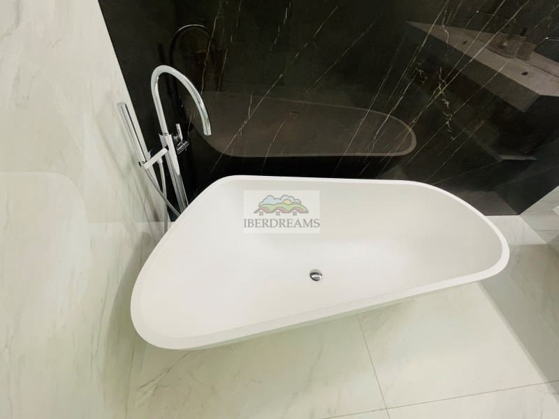 2 soveværelse Lejlighed til leje i Barcelona by med garage - € 6.000 (Ref: 8472798)