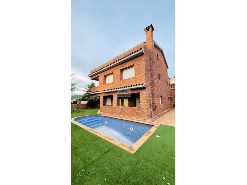 4 soveværelse Villa til salg i Arenys de Mar med garage - € 850.000 (Ref: 8836829)