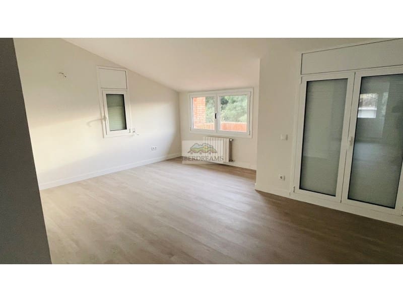 4 soveværelse Villa til salg i Arenys de Mar med garage - € 850.000 (Ref: 8836829)