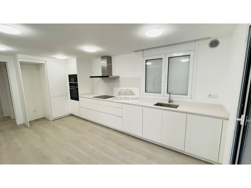 4 soveværelse Villa til salg i Arenys de Mar med garage - € 850.000 (Ref: 8836829)