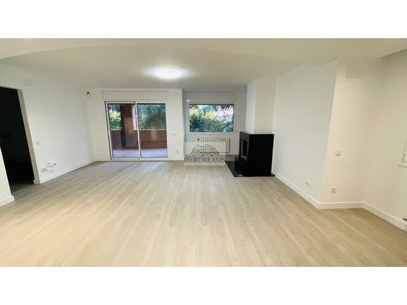 4 soveværelse Villa til salg i Arenys de Mar med garage - € 850.000 (Ref: 8836829)