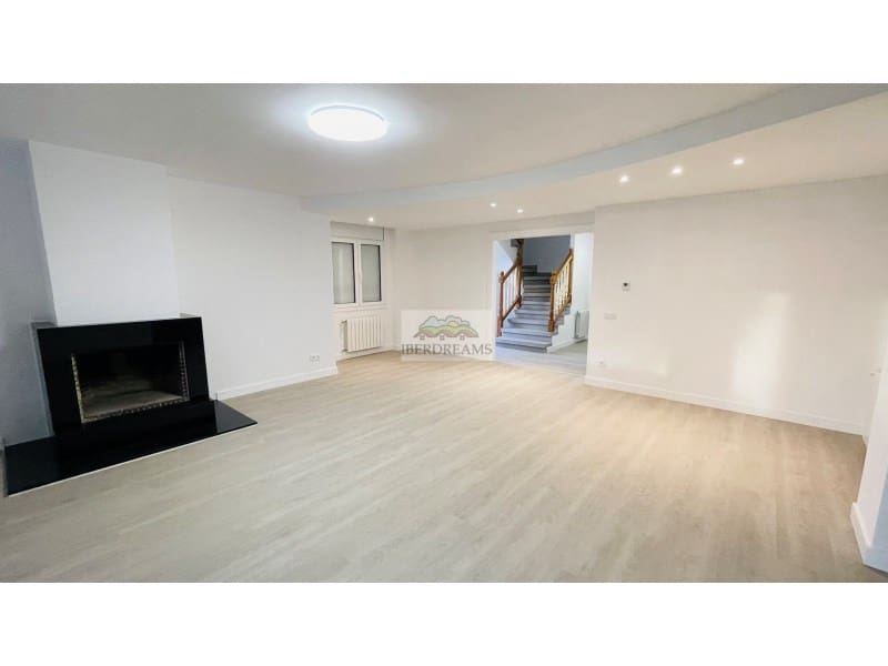 4 soveværelse Villa til salg i Arenys de Mar med garage - € 850.000 (Ref: 8836829)