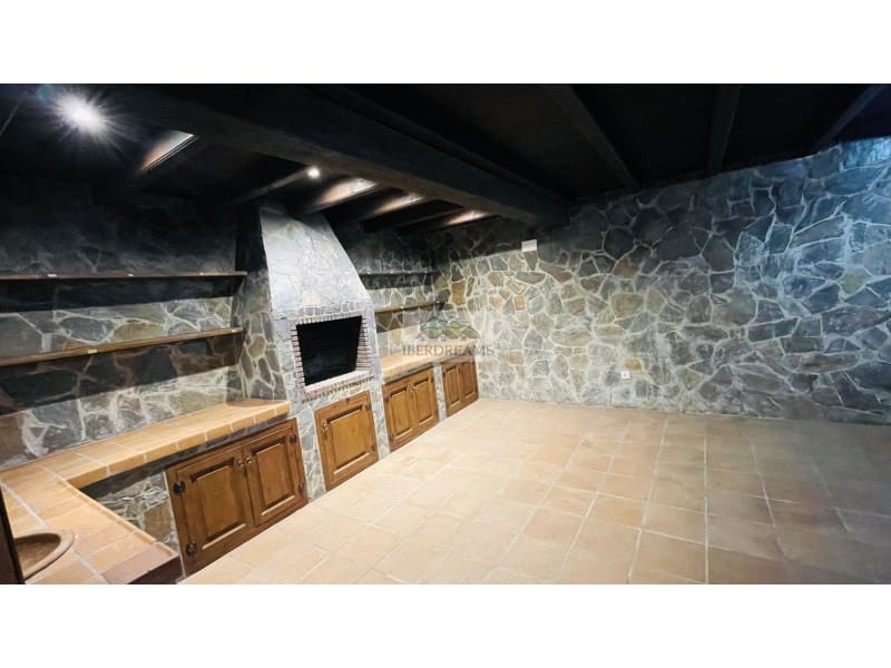 4 soveværelse Villa til salg i Arenys de Mar med garage - € 850.000 (Ref: 8836829)