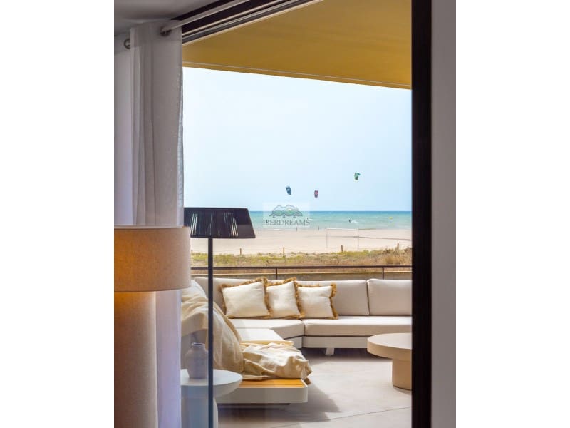 3 bedroom Penthouse for sale in Cubelles with garage - € 990,000 (Ref: 9375380)