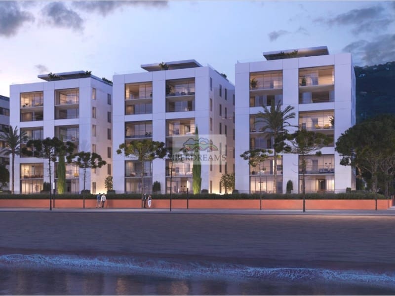 2 makuuhuone Huoneisto myytävänä paikassa Platja d'Aro mukana 
autotalli - 1 130 000 € (Ref: 9377942)