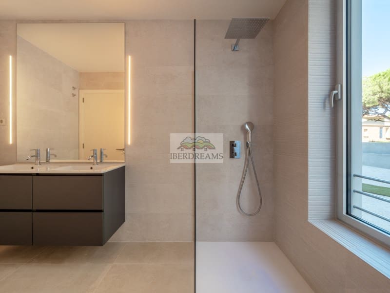 2 makuuhuone Huoneisto myytävänä paikassa Platja d'Aro mukana 
autotalli - 1 130 000 € (Ref: 9377942)