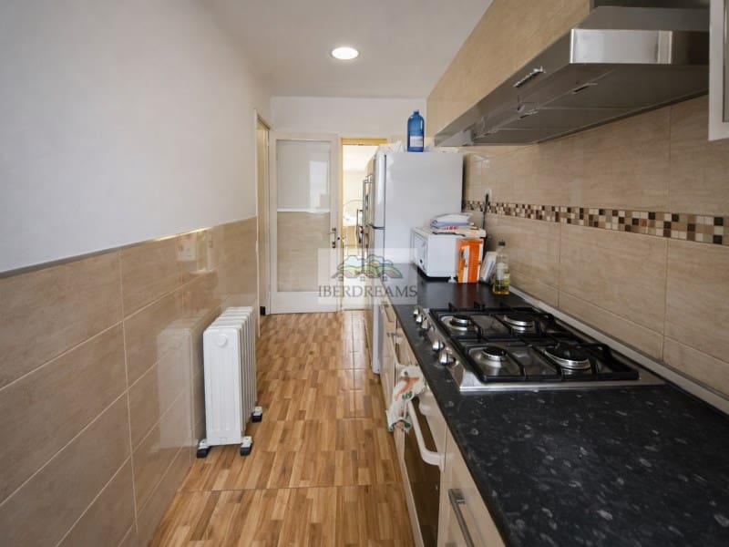 3 bedroom Townhouse for sale in Montcada i Reixac with garage - € 398,179 (Ref: 9488462)