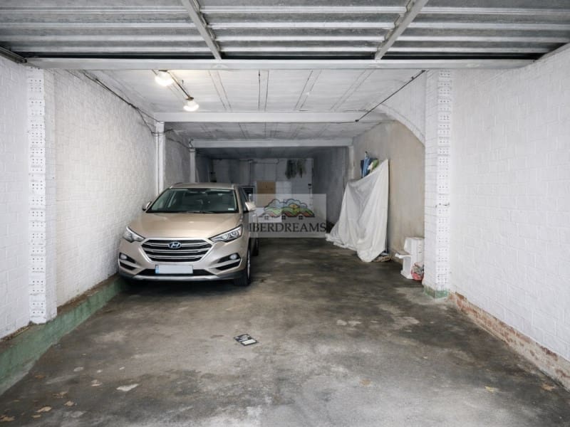 3 bedroom Townhouse for sale in Montcada i Reixac with garage - € 398,179 (Ref: 9488462)