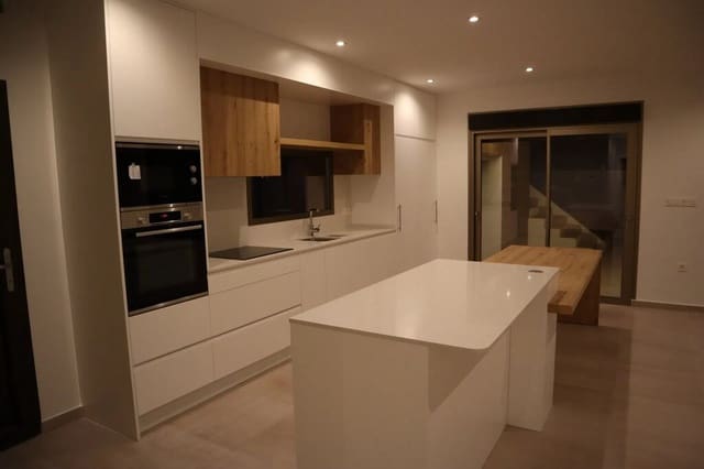 Casa de 3 habitaciones en Aspe en venta - 360.000 € (Ref: 9253640)