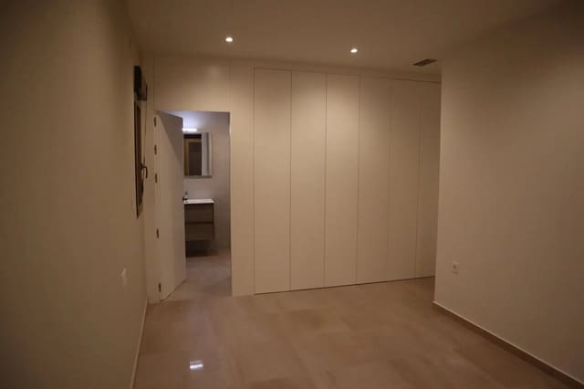 Casa de 3 habitaciones en Aspe en venta - 360.000 € (Ref: 9253640)