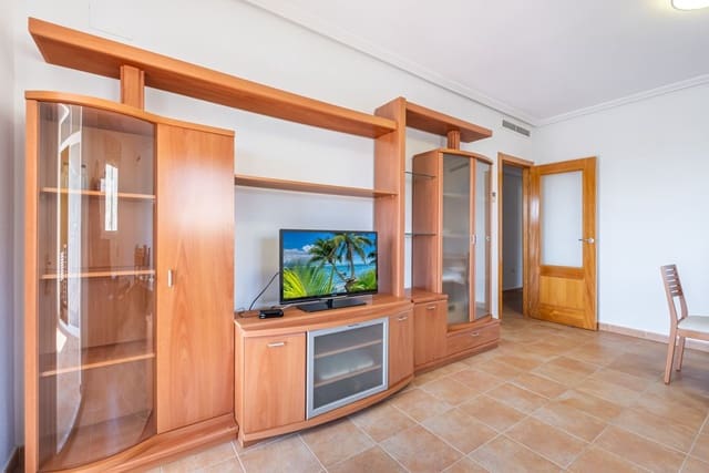 3 bedroom Flat for sale in Cala d'Or, El Campello - € 260,000 (Ref: 9253645)