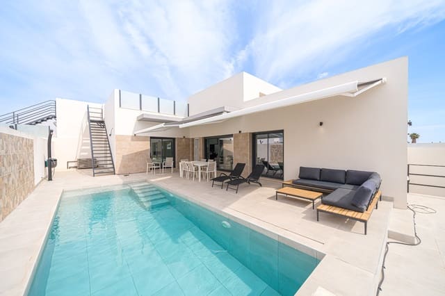 Chalet de 3 habitaciones en Daya Nueva en venta con piscina - 375.000 € (Ref: 9707895)