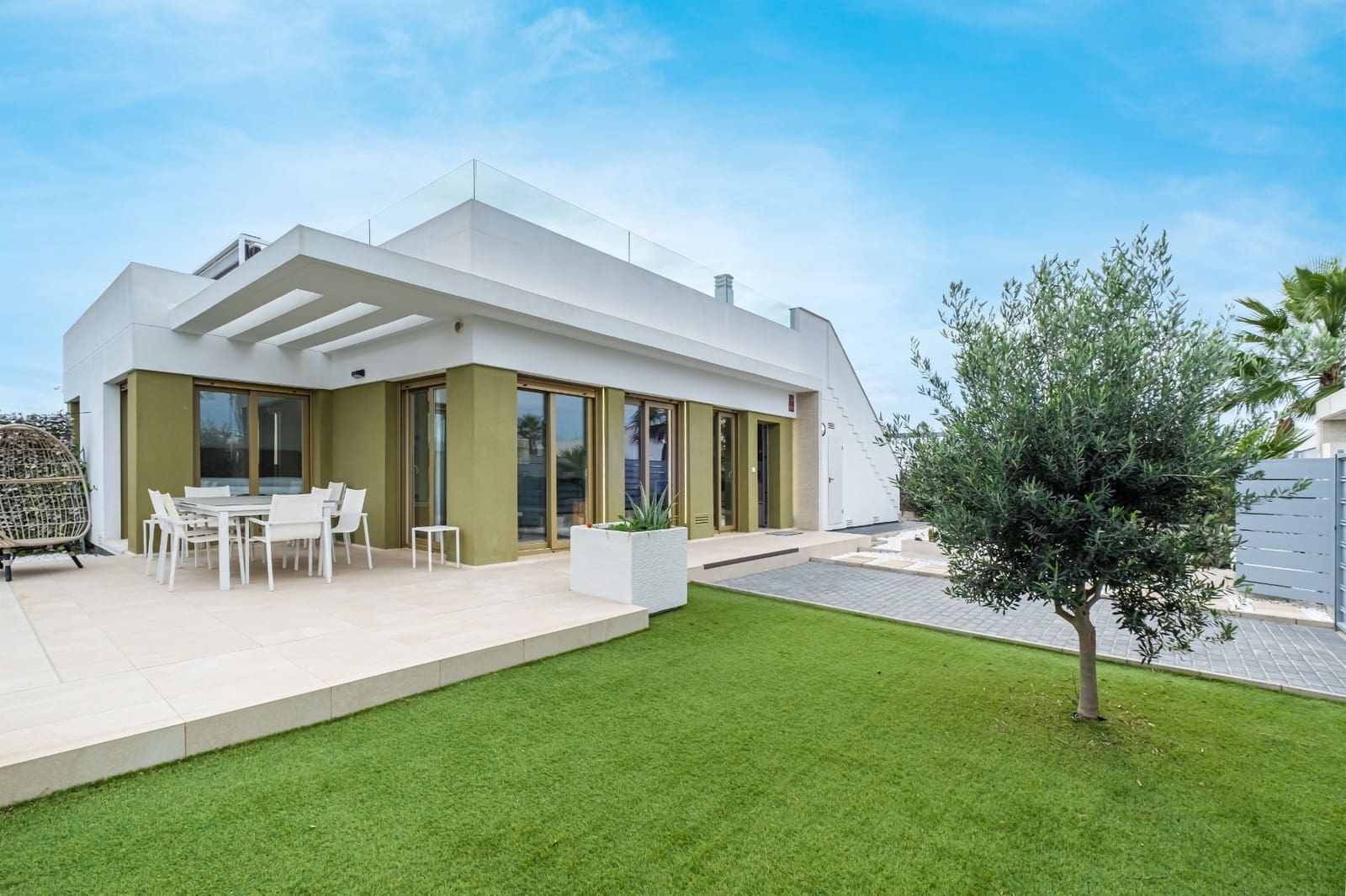 3 soveværelse Villa til salg i Vistabella med swimmingpool - € 425.000 (Ref: 9708982)