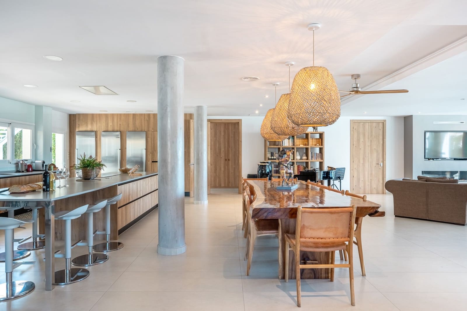 6 sypialnia Willa na sprzedaż w Montiboli z basenem garażem - 3 200 000 € (Ref: 9753698)