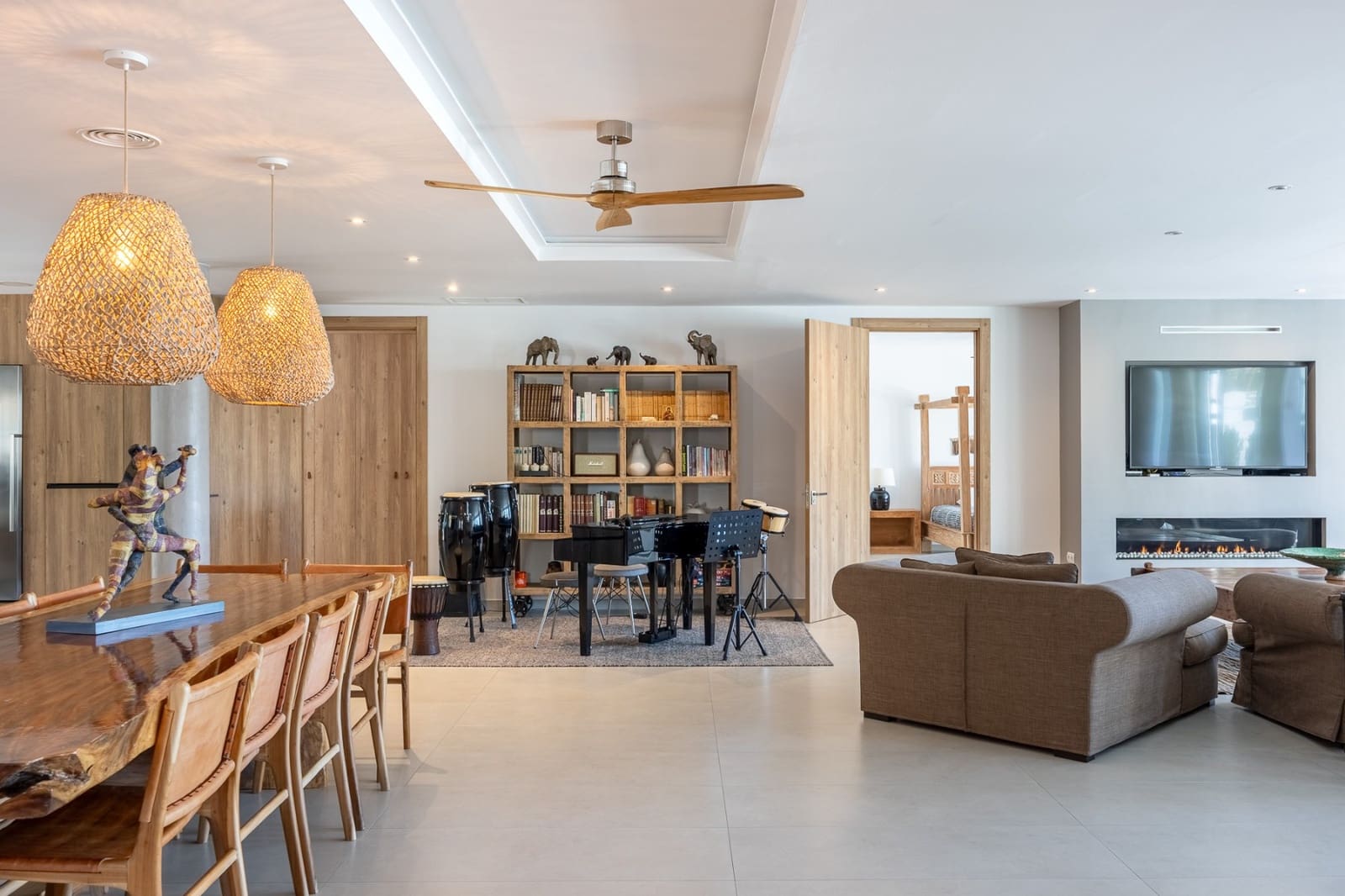 6 sypialnia Willa na sprzedaż w Montiboli z basenem garażem - 3 200 000 € (Ref: 9753698)