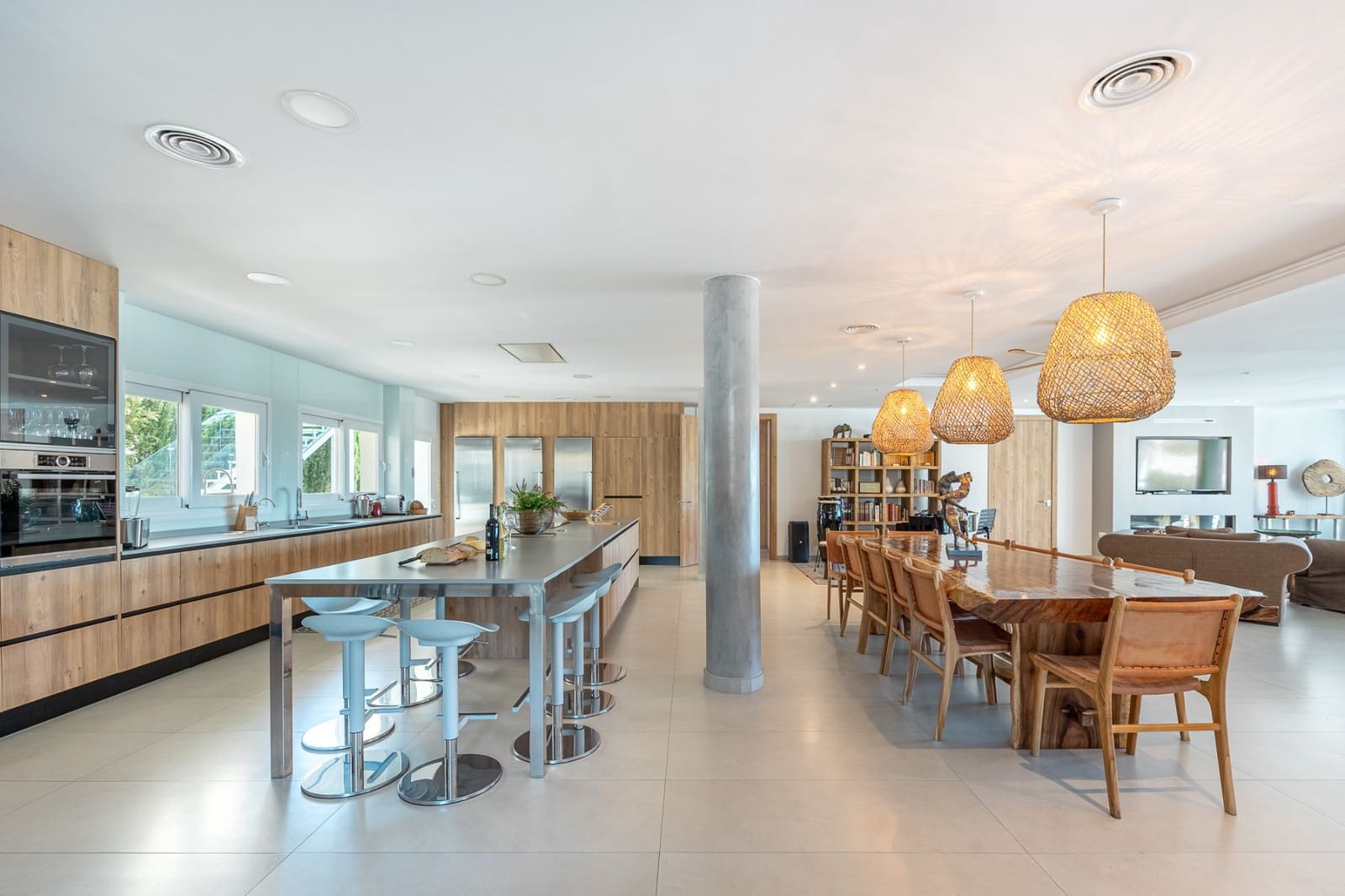 6 sypialnia Willa na sprzedaż w Montiboli z basenem garażem - 3 200 000 € (Ref: 9753698)