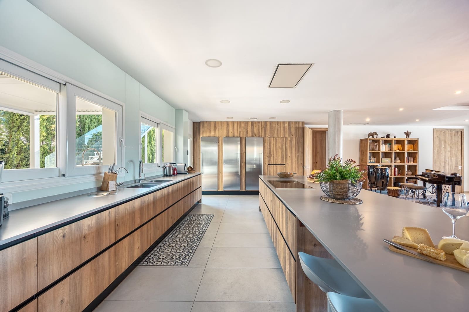 6 sypialnia Willa na sprzedaż w Montiboli z basenem garażem - 3 200 000 € (Ref: 9753698)