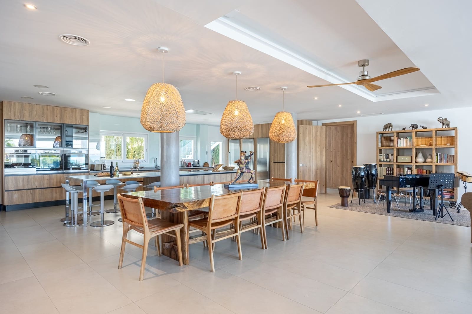 6 sypialnia Willa na sprzedaż w Montiboli z basenem garażem - 3 200 000 € (Ref: 9753698)