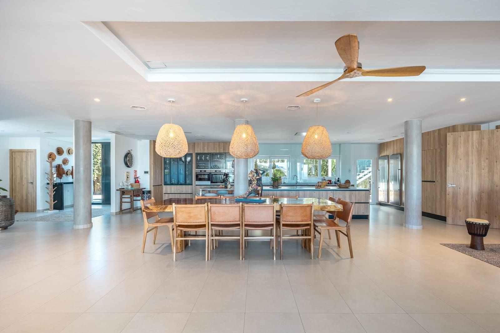 6 sypialnia Willa na sprzedaż w Montiboli z basenem garażem - 3 200 000 € (Ref: 9753698)