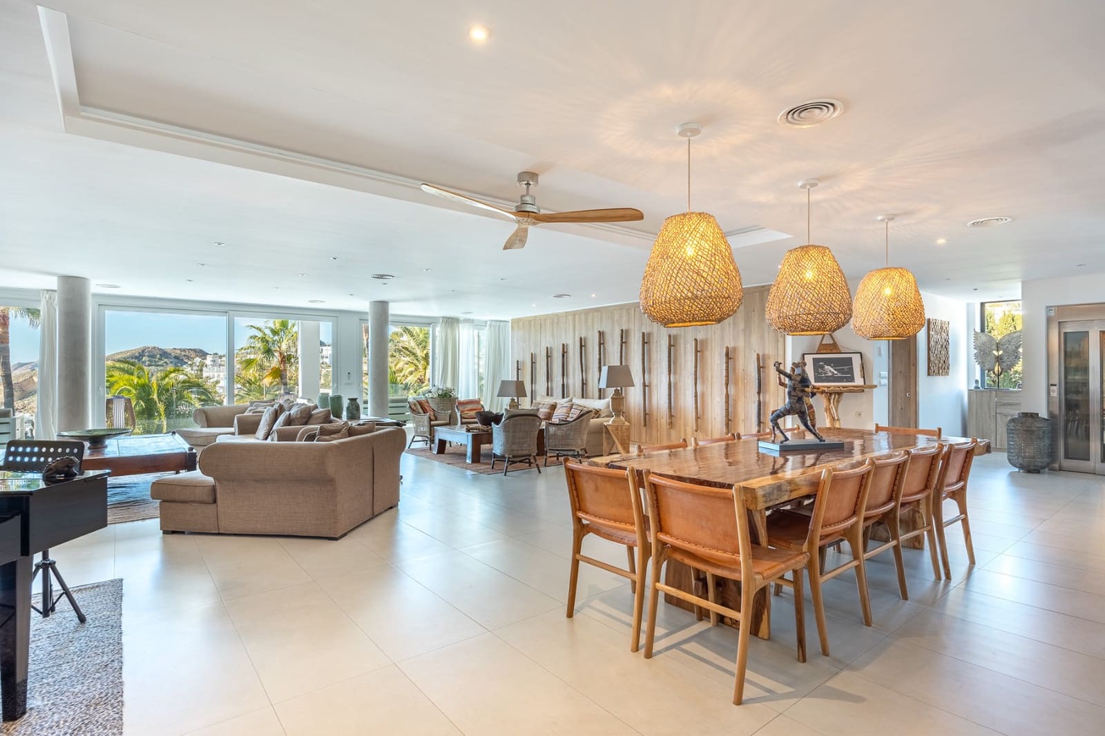 6 sypialnia Willa na sprzedaż w Montiboli z basenem garażem - 3 200 000 € (Ref: 9753698)