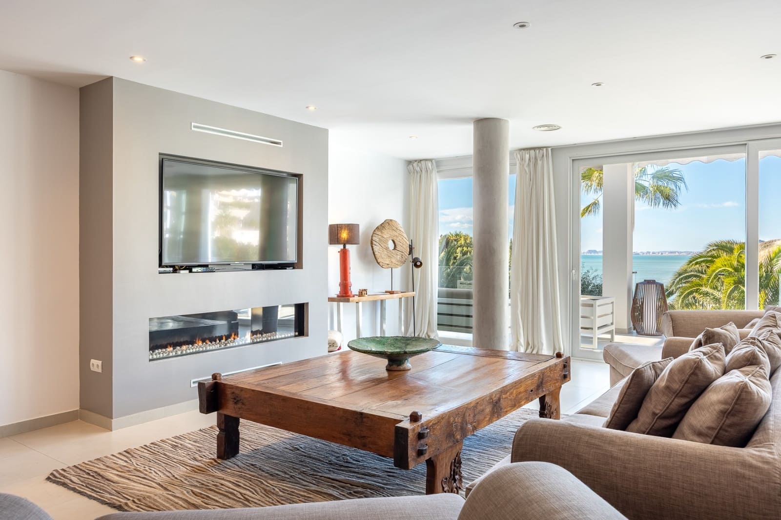 6 sypialnia Willa na sprzedaż w Montiboli z basenem garażem - 3 200 000 € (Ref: 9753698)