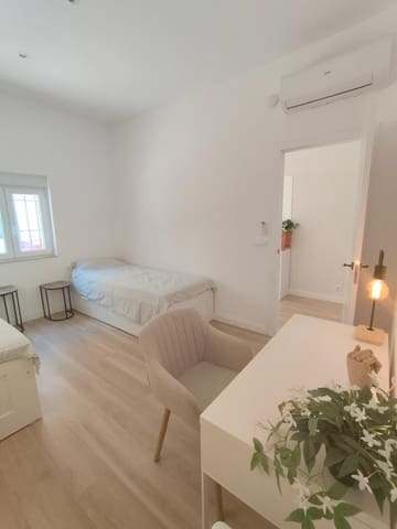 2 bedroom Flat for rent in Rocafort - € 1,600 (Ref: 10145740)