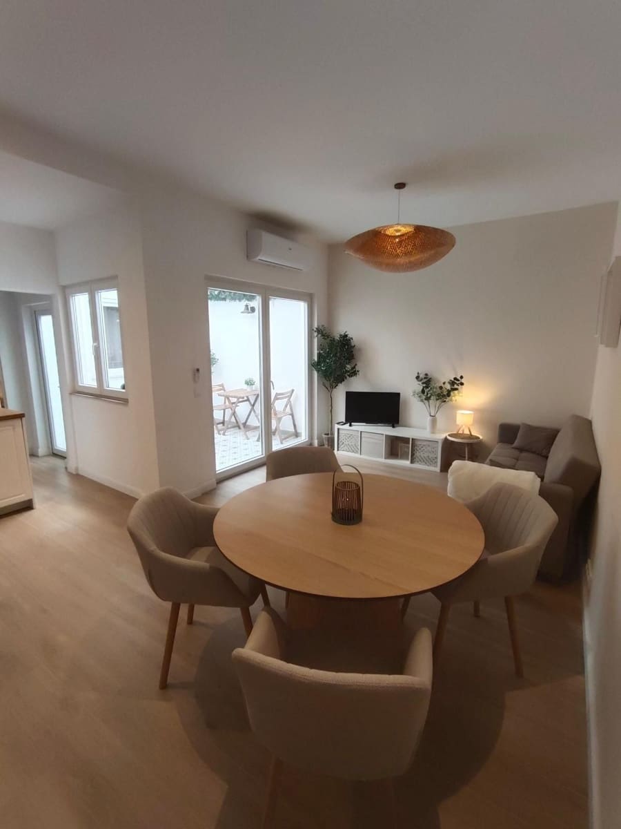2 bedroom Flat for rent in Rocafort - € 1,600 (Ref: 10145740)