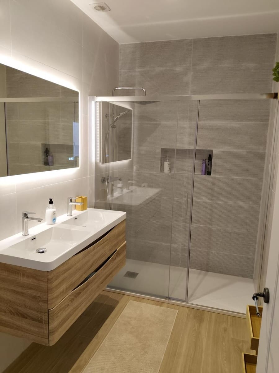 2 bedroom Flat for rent in Rocafort - € 1,600 (Ref: 10145740)