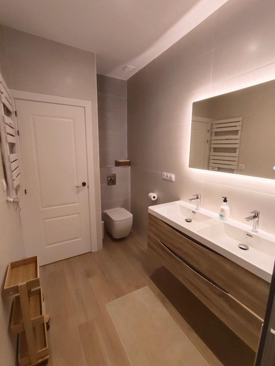2 bedroom Flat for rent in Rocafort - € 1,600 (Ref: 10145740)