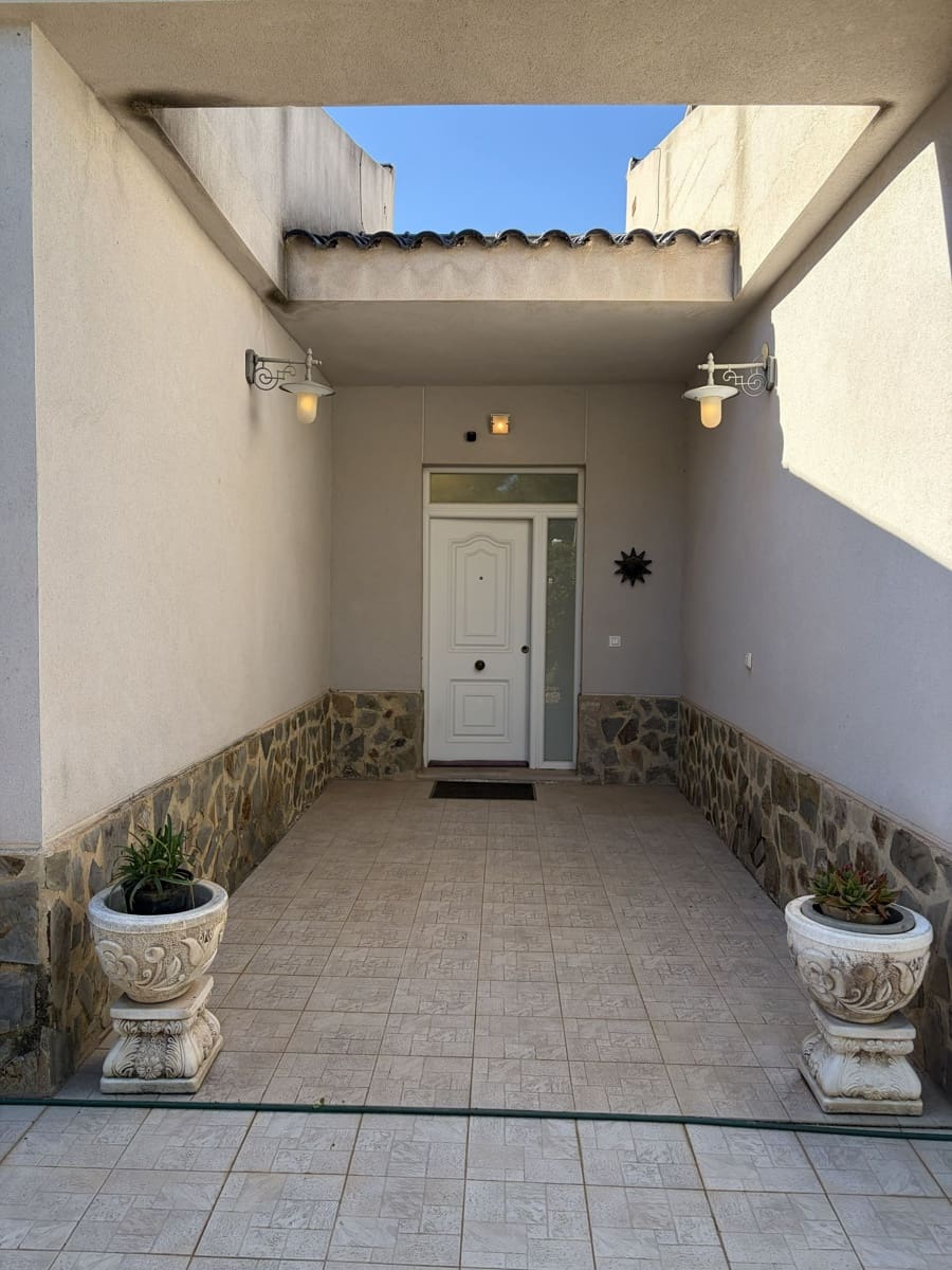 3 bedroom Villa for sale in Olocau with pool garage - € 375,000 (Ref: 10184185)