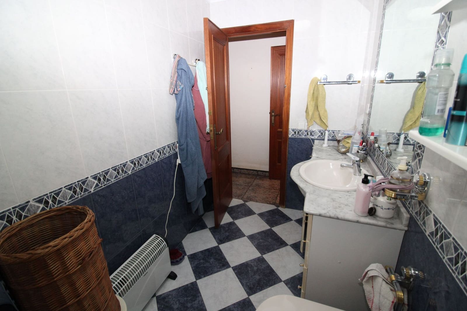 8 soverom Villa til salgs i Naquera med svømmebasseng garasje - € 398 000 (Ref: 8015744)