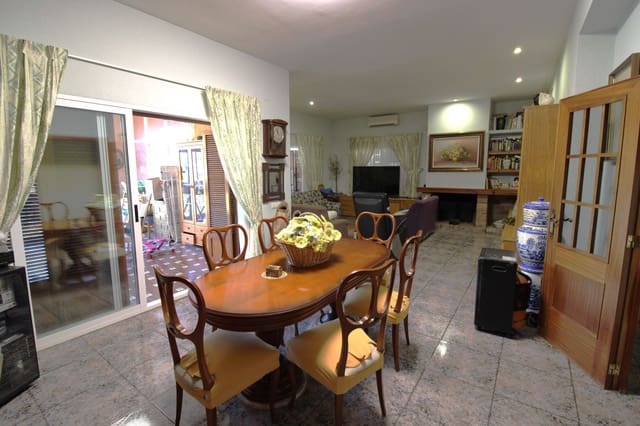 8 soverom Villa til salgs i Náquera med svømmebasseng garasje - € 398 000 (Ref: 8015744)