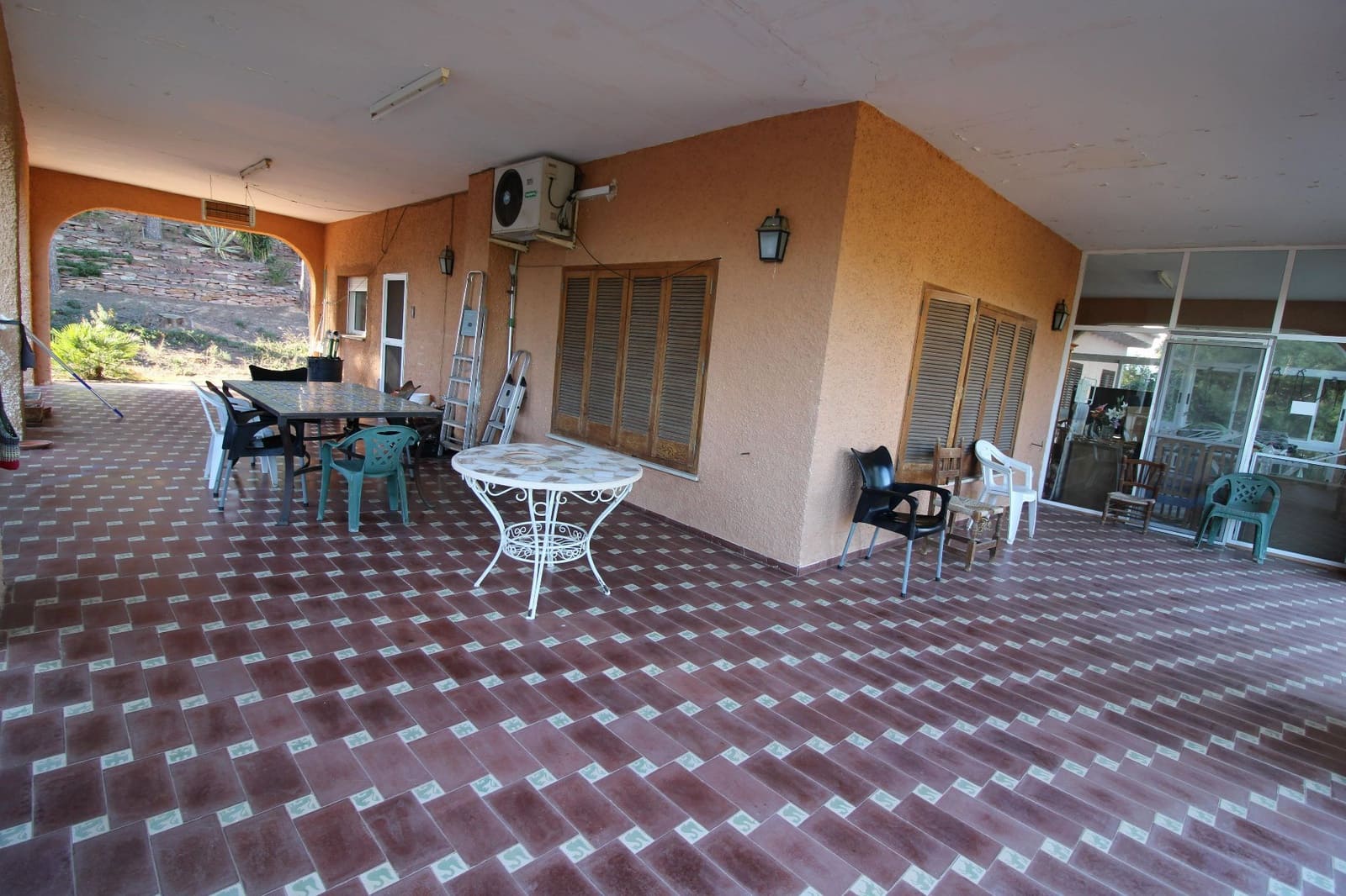 8 soverom Villa til salgs i Naquera med svømmebasseng garasje - € 398 000 (Ref: 8015744)