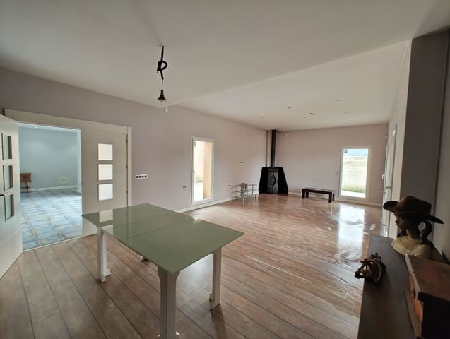 4 bedroom Finca/Country House for sale in Talayuelas with garage - € 480,000 (Ref: 8757487)