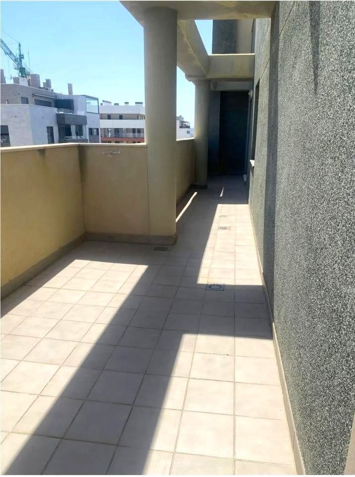 3 soveværelse Byhus til salg i Valencia by med garage - € 560.000 (Ref: 9177647)