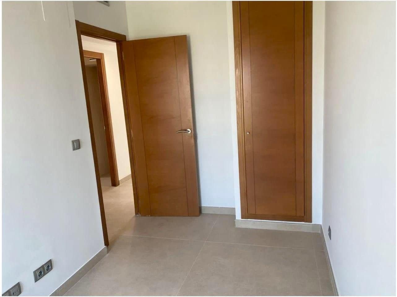 4 makuuhuone Asunto myytävänä paikassa Valencia kaupunki mukana uima-altaan 
autotalli - 548 000 € (Ref: 9177648)