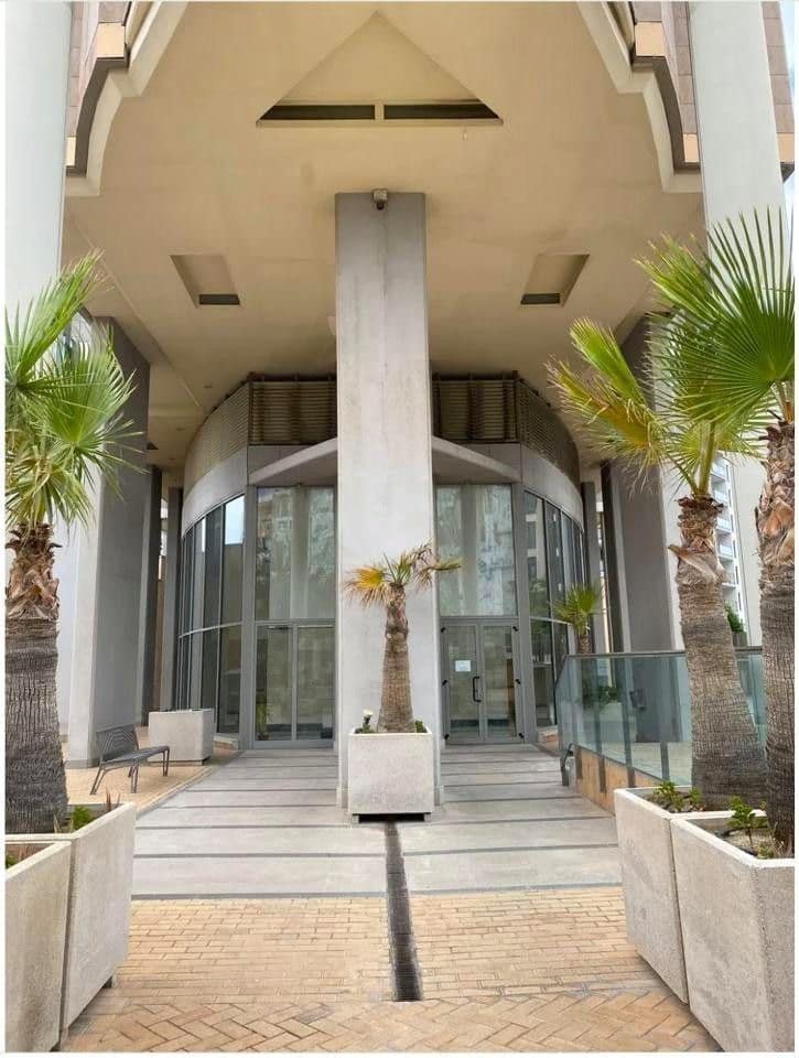 4 makuuhuone Asunto myytävänä paikassa Valencia kaupunki mukana uima-altaan 
autotalli - 548 000 € (Ref: 9177648)