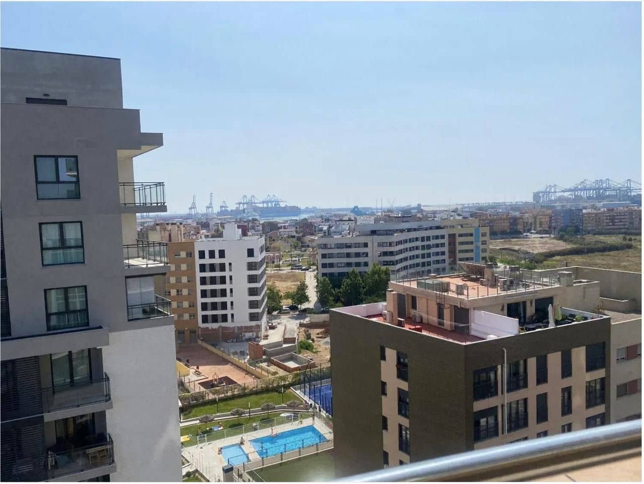 4 makuuhuone Asunto myytävänä paikassa Valencia kaupunki mukana uima-altaan 
autotalli - 548 000 € (Ref: 9177648)