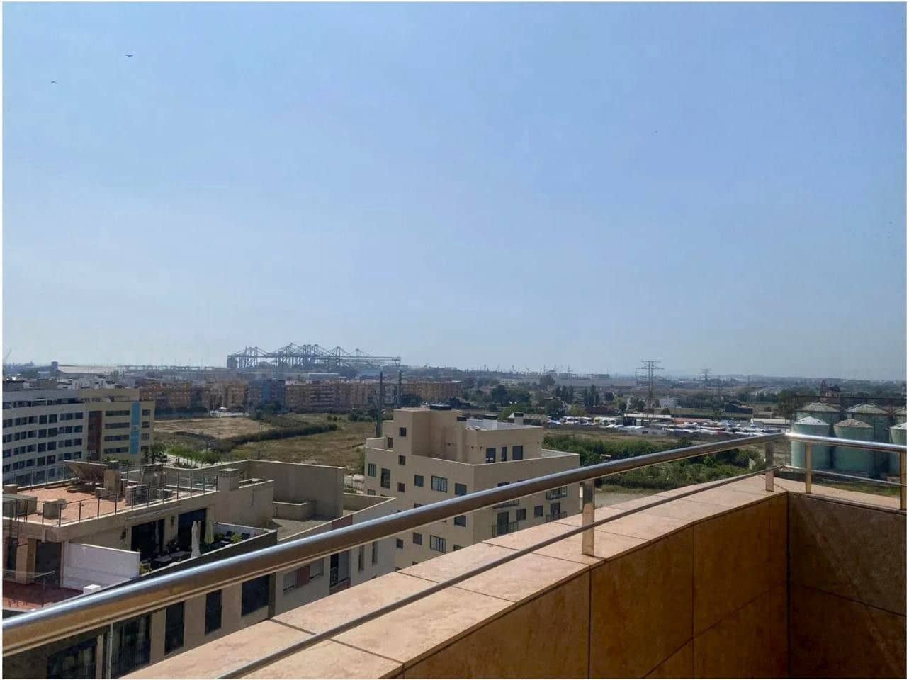 4 makuuhuone Asunto myytävänä paikassa Valencia kaupunki mukana uima-altaan 
autotalli - 548 000 € (Ref: 9177648)