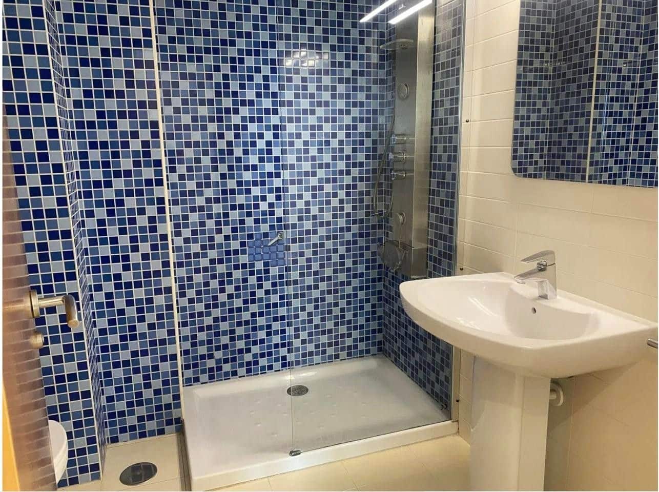 4 makuuhuone Asunto myytävänä paikassa Valencia kaupunki mukana uima-altaan 
autotalli - 548 000 € (Ref: 9177648)