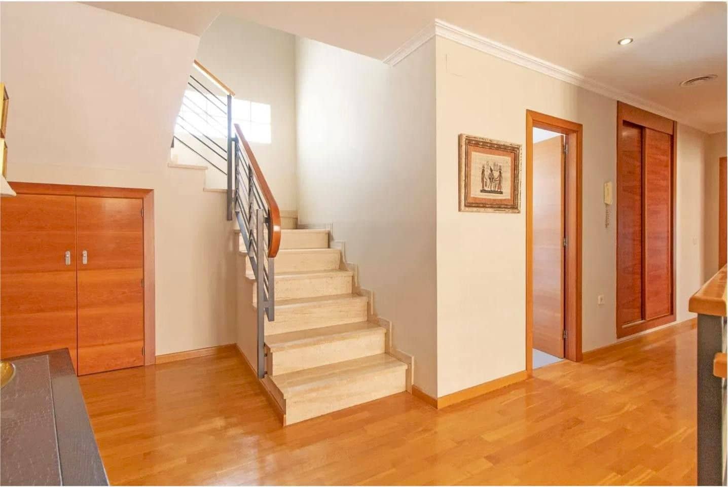 5 soveværelse Villa til salg i Lliria med garage - € 349.000 (Ref: 9180788)