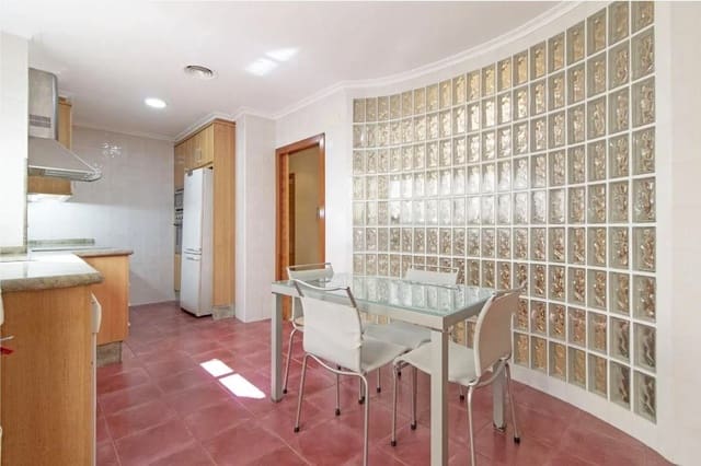 5 bedroom Villa for sale in Llíria with garage - € 349,000 (Ref: 9180788)