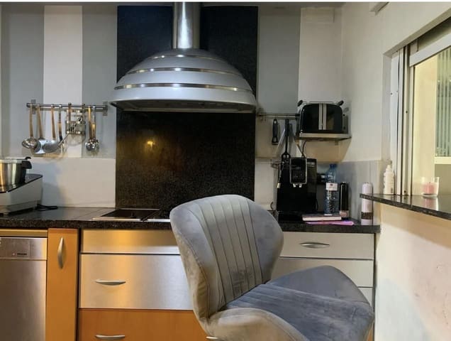 3 slaapkamer Flat te koop in Valencia stad - € 560.000 (Ref: 9183273)