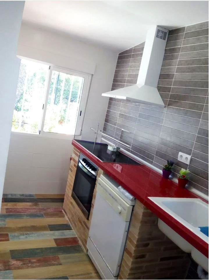 9 soveværelse Villa til salg i Chulilla med garage - € 260.000 (Ref: 9189574)