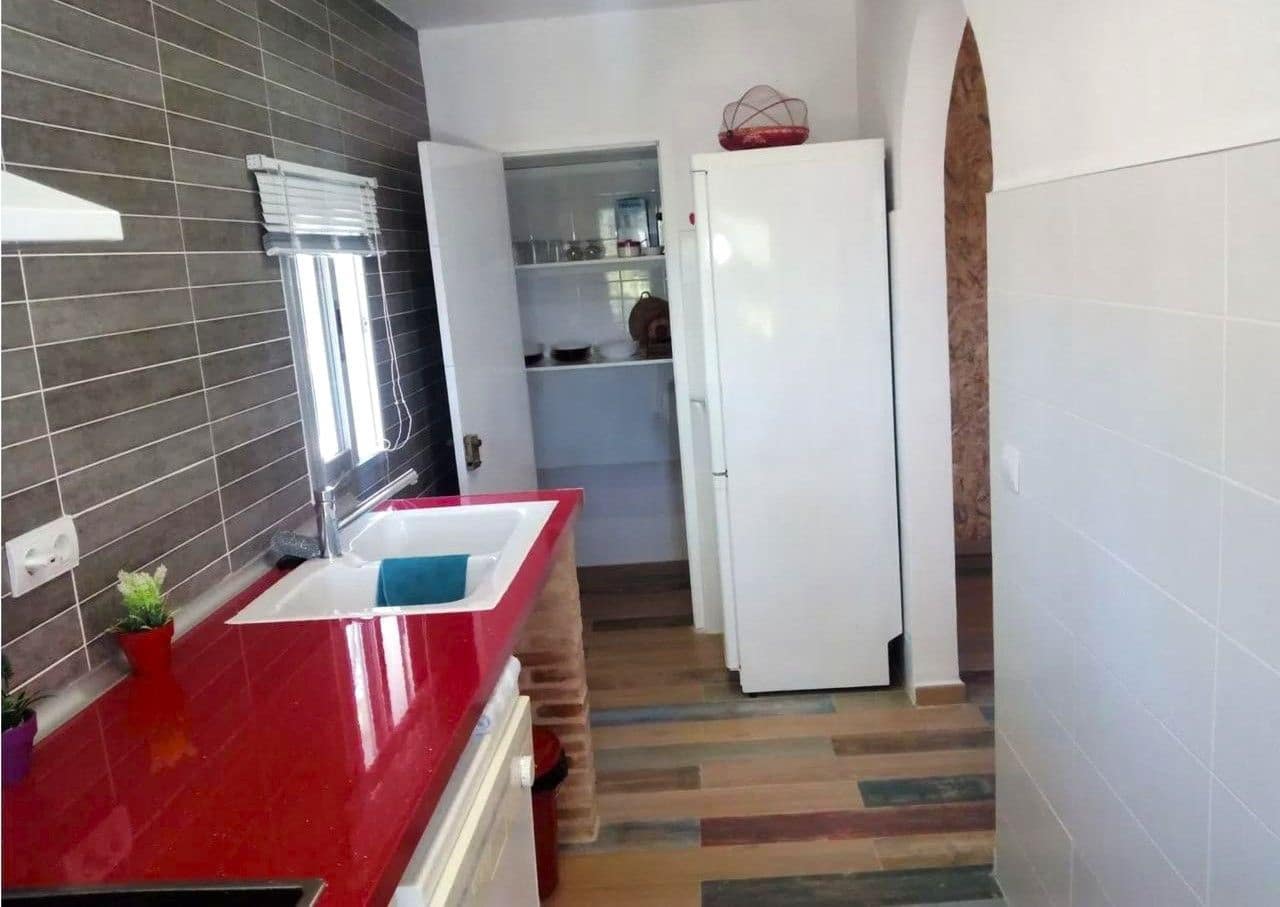 9 soveværelse Villa til salg i Chulilla med garage - € 260.000 (Ref: 9189574)