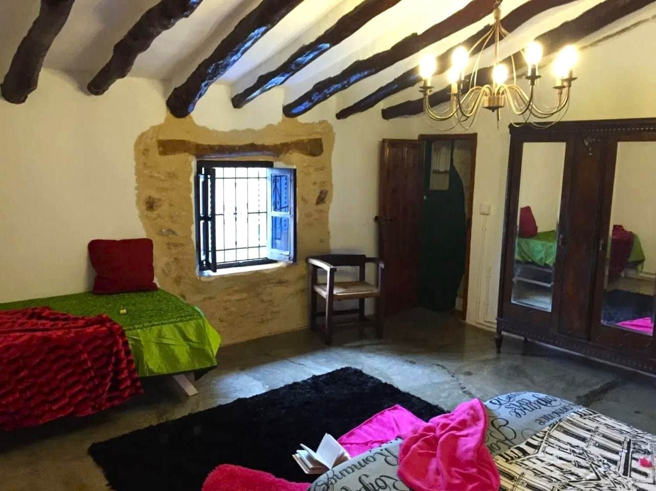 9 soveværelse Villa til salg i Chulilla med garage - € 260.000 (Ref: 9189574)