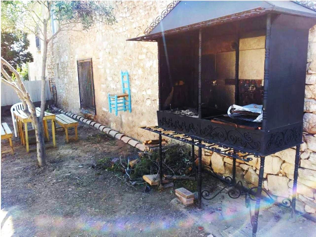 9 soveværelse Villa til salg i Chulilla med garage - € 260.000 (Ref: 9189574)